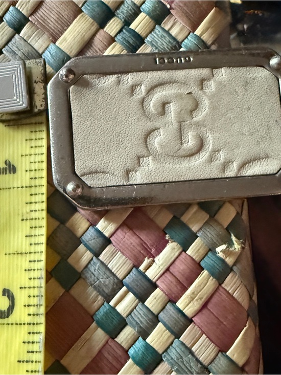 GUCCI WHITE LEATHER DOG TAG KEYRING SILVER METAL